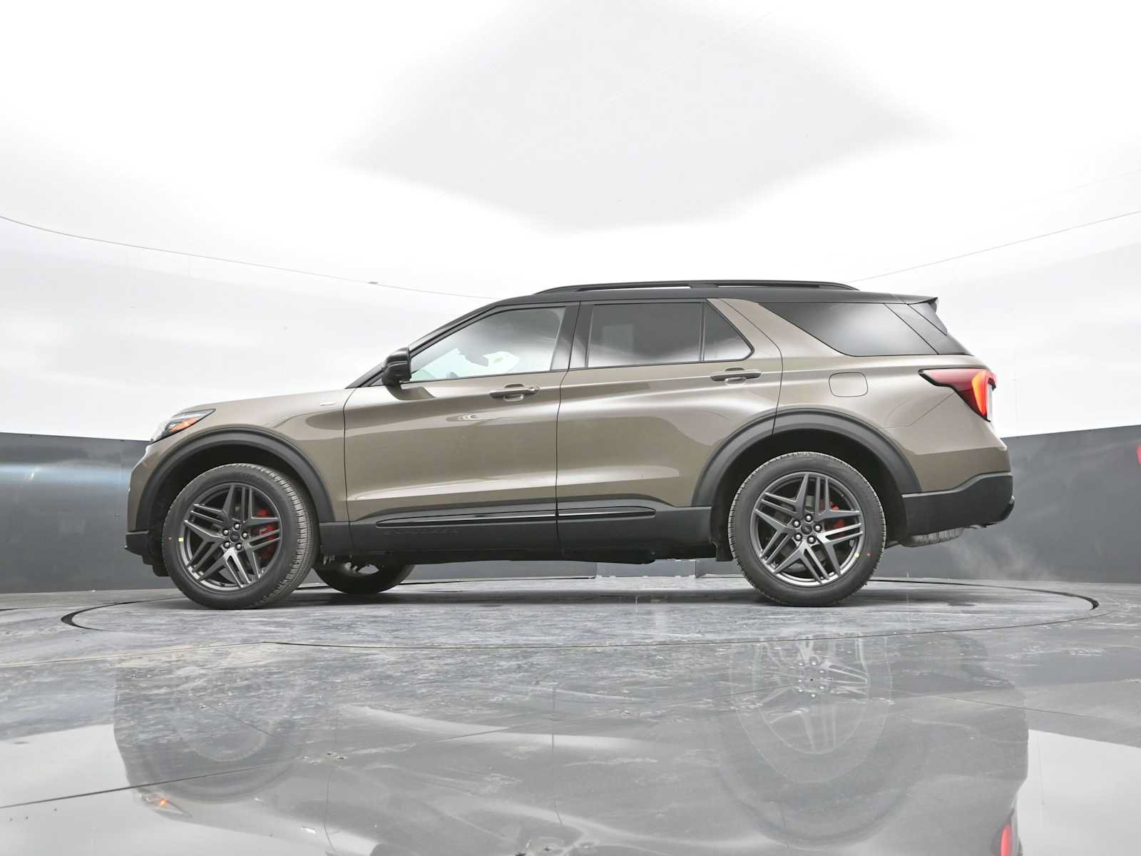 New 2026 Ford Explorer ST-Line w/ ST-Line Street Pack AWD/4WD image 63
