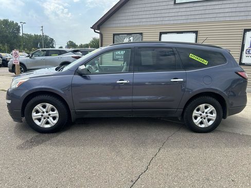 Used 2013 Chevrolet Traverse LS FWD image 8