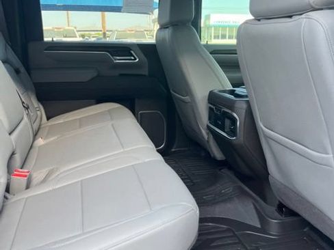 Used 2025 GMC Sierra 2500 SLT w/ Texas SLT Premium Package AWD/4WD image 9