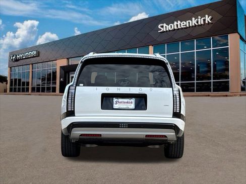 New 2026 Hyundai Ioniq 9 SEL image 7