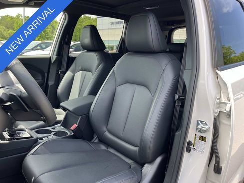 Used 2025 Subaru Forester Limited w/ Popular Package #1 AWD/4WD image 30