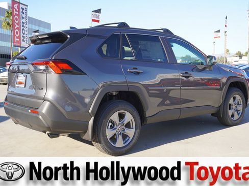 New 2025 Toyota RAV4 XLE image 4