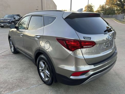 Used 2017 Hyundai Santa Fe Sport image 4