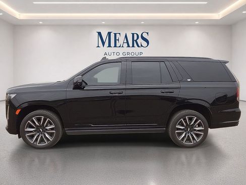 Used 2021 Cadillac Escalade Sport Platinum AWD/4WD image 2