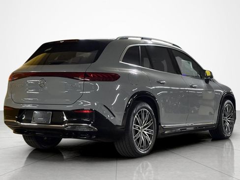 New 2026 Mercedes-Benz EQS 550 4MATIC SUV image 5