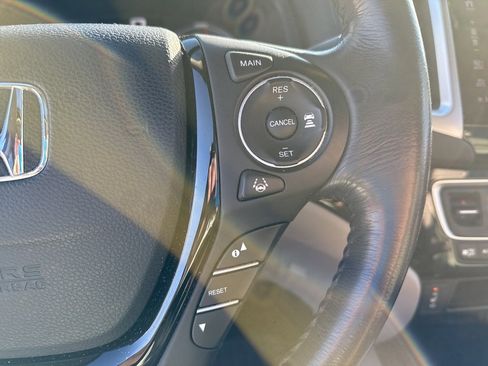 Used 2018 Honda Ridgeline RTL-E image 12