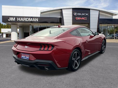 Used 2024 Ford Mustang Coupe image 7