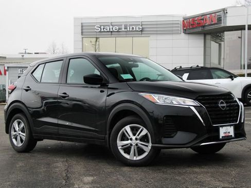 Certified 2025 Nissan Kicks Play S FWD image 1