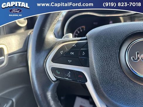 Used 2015 Jeep Grand Cherokee Laredo w/ Quick Order Package 23E image 21