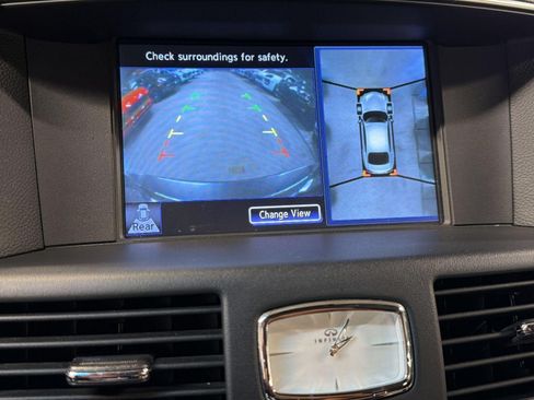 Used 2016 INFINITI Q70 L 3.7 RWD image 19