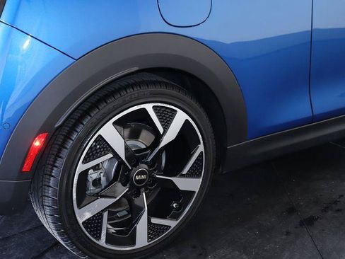 Used 2025 MINI Cooper S FWD image 15