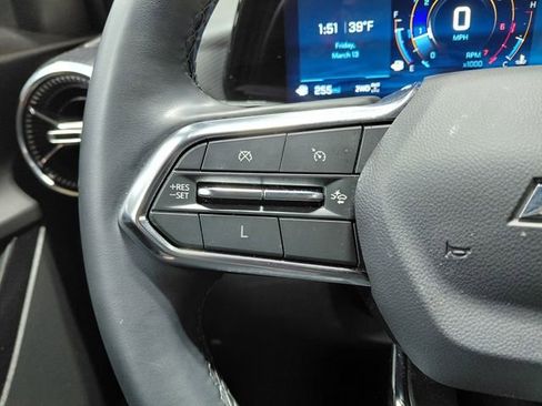 Used 2025 Chevrolet Equinox LT AWD/4WD image 30