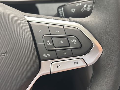 New 2026 Volkswagen Jetta SE FWD image 22