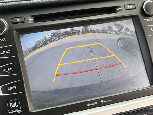 Used 2015 Toyota Highlander Limited image 18