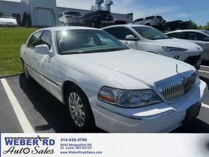 Used 2007 Lincoln Town Car Signature