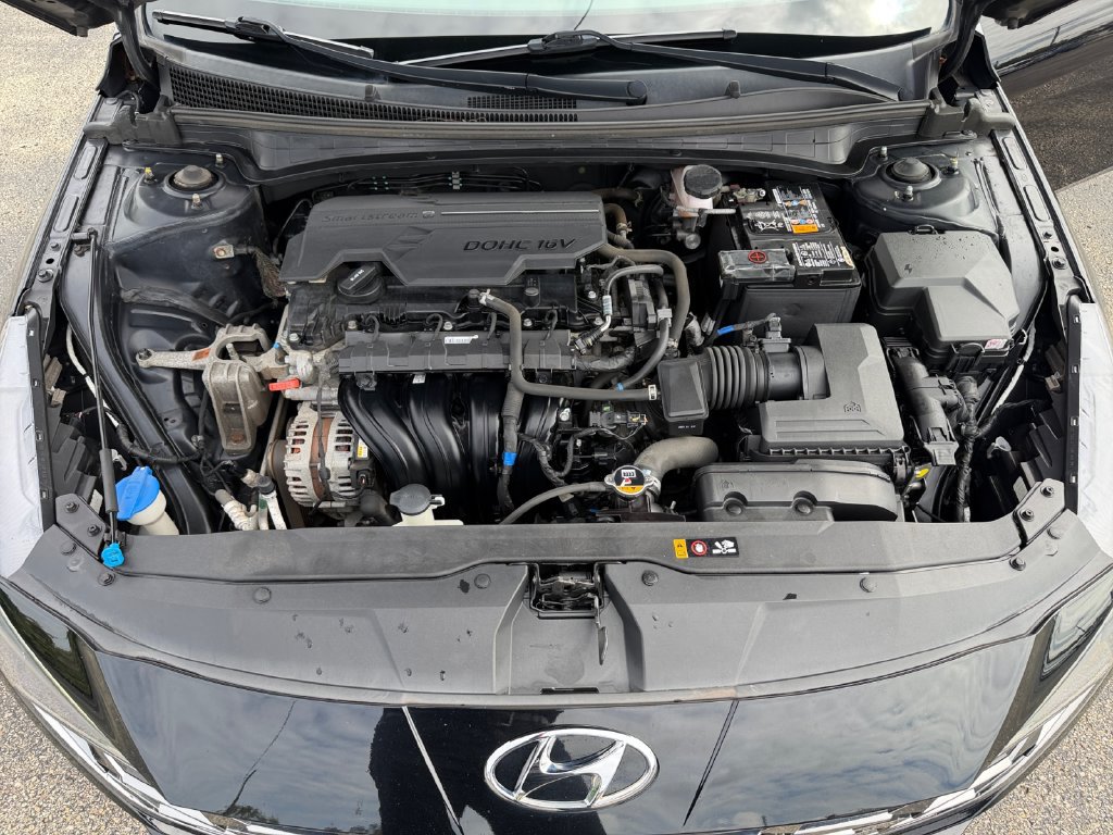 Used 2021 Hyundai Elantra SEL w/ Convenience + Premium Package FWD image 27