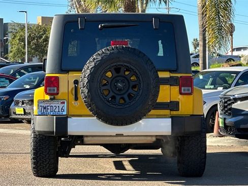 Used 2015 Jeep Wrangler Unlimited Sahara image 6