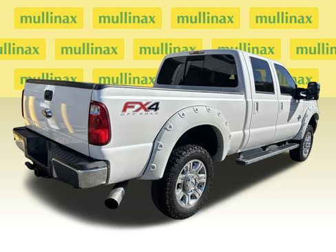 Used 2015 Ford F250 Lariat w/ Lariat Ultimate Package image 2
