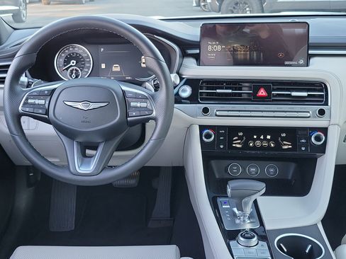 Certified 2025 Genesis G70 2.5T image 6