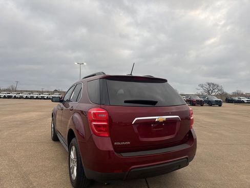 Used 2017 Chevrolet Equinox LT image 18