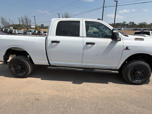 New 2026 RAM 2500 Tradesman AWD/4WD image 7