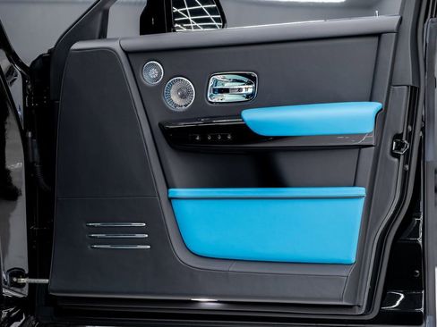 Used 2023 Rolls-Royce Phantom Sedan image 52