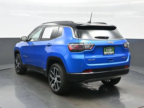 Used 2024 Jeep Compass Limited w/ Elite Group AWD/4WD image 5