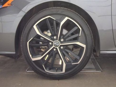 Used 2025 Nissan Altima 2.5 SR AWD/4WD image 22