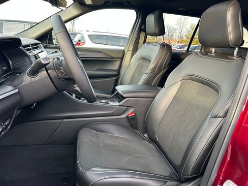 New 2025 Jeep Grand Cherokee 4WD image 20