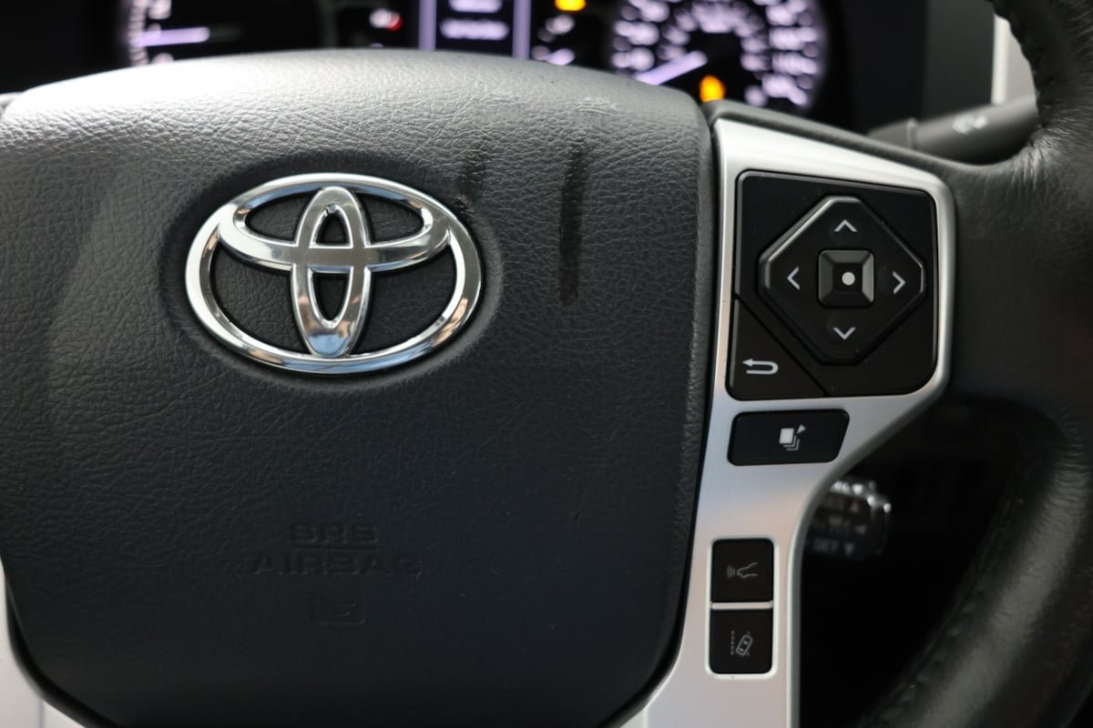 Used 2020 Toyota Tundra Limited AWD/4WD image 28