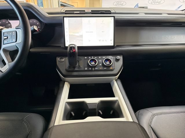 Used 2025 Land Rover Defender 110 S AWD/4WD image 18