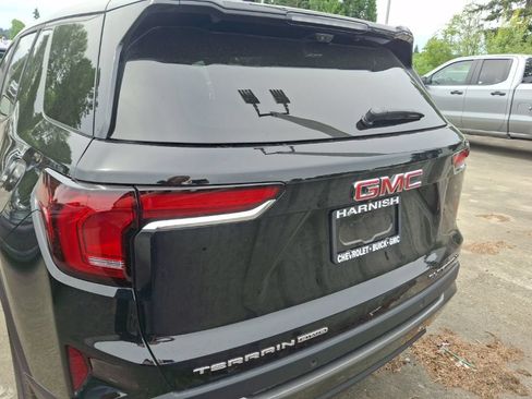 Used 2026 GMC Terrain Elevation w/ Technology Package II AWD/4WD image 7