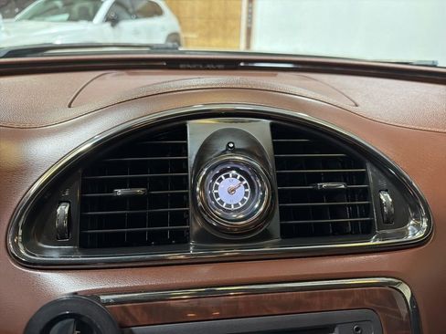 Used 2014 Buick Enclave Leather w/ LPO, Cargo Convenience Pkg image 17