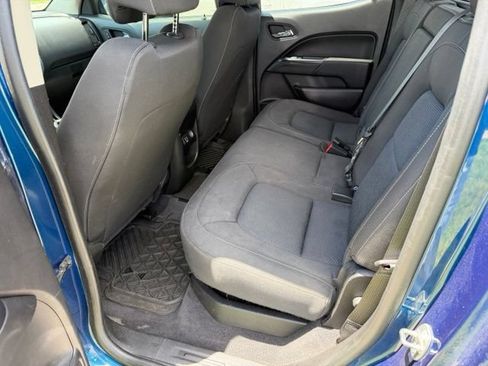 Used 2019 Chevrolet Colorado LT AWD/4WD image 14