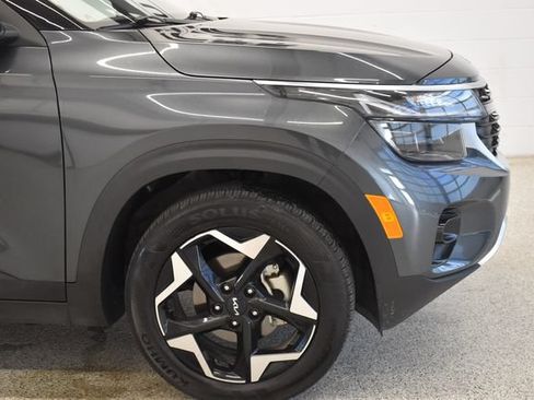 Used 2025 Kia Seltos S FWD image 13