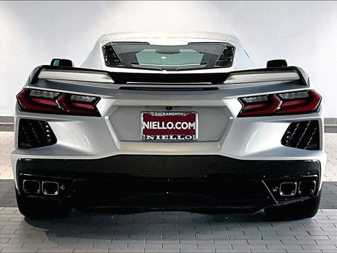 Used 2021 Chevrolet Corvette 1LT image 9