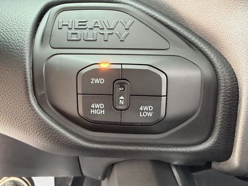 New 2026 RAM 3500 Laramie AWD/4WD image 38
