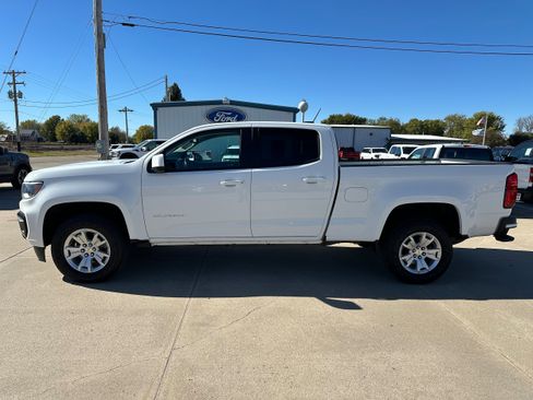 Used 2022 Chevrolet Colorado LT w/ LT Convenience Package image 3
