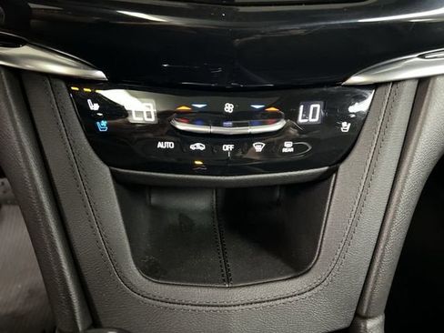 Certified 2020 Cadillac XT6 Premium Luxury FWD image 18