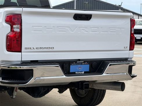 Certified 2025 Chevrolet Silverado 2500 LT w/ Convenience Package image 6