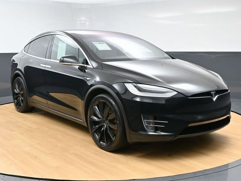 Used 2021 Tesla Model X Long Range image 2
