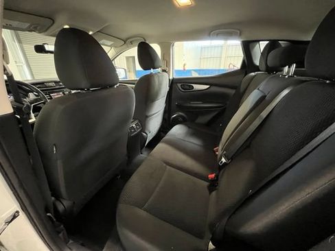 Used 2018 Nissan Rogue Sport S AWD/4WD image 15
