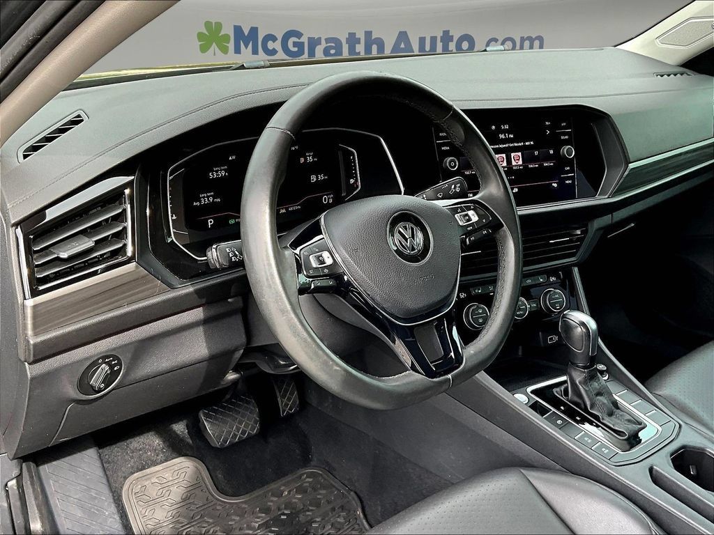Used 2020 Volkswagen Jetta SEL FWD image 17