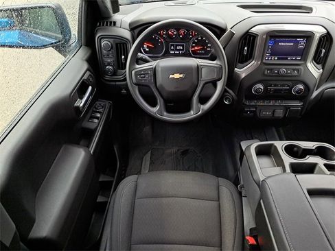 Used 2024 Chevrolet Silverado 1500 Custom image 11