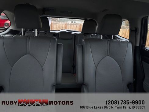 Used 2023 Toyota Highlander Limited image 26