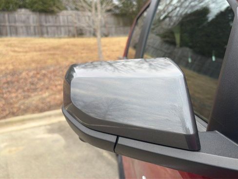 Used 2023 Chevrolet Colorado LT w/ LT Convenience Package II image 12