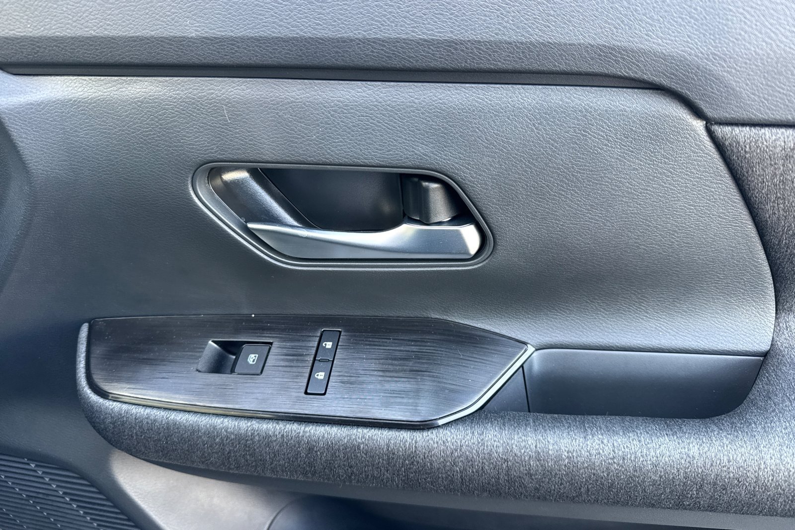 Certified 2026 Nissan Kicks SV FWD image 19