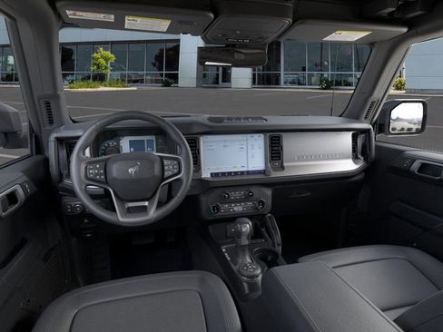 New 2025 Ford Bronco Outer Banks w/ Sasquatch Package image 9
