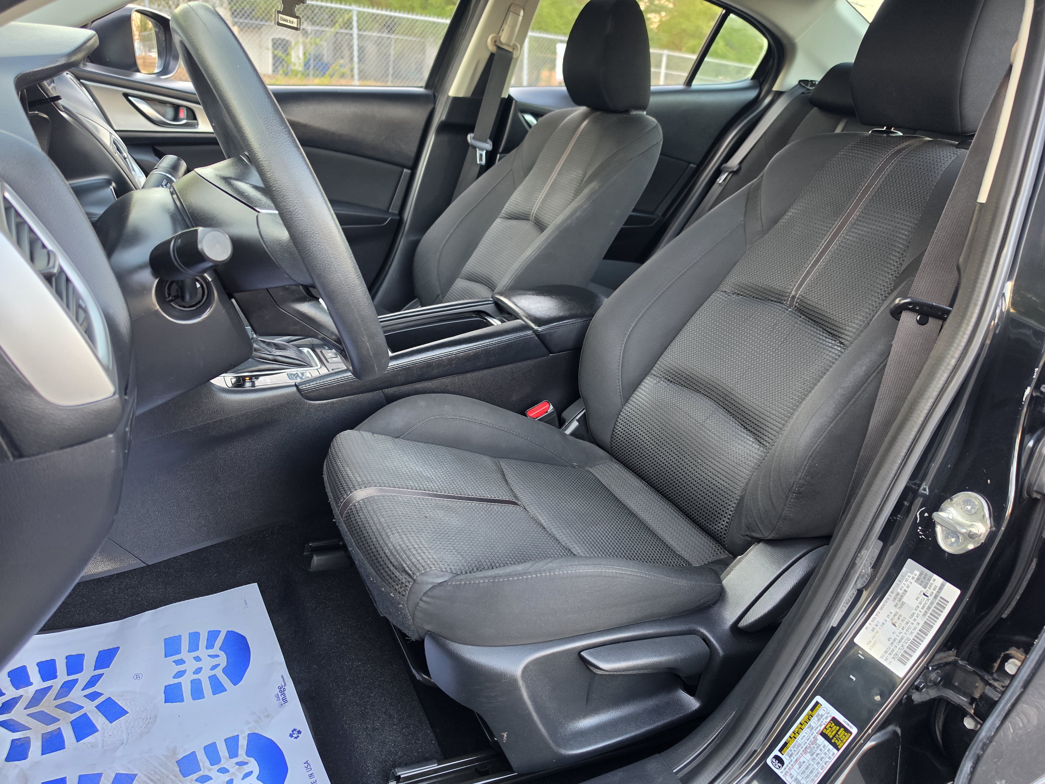 Used 2018 MAZDA MAZDA3 Sport w/ Preferred Equipment Package FWD image 26