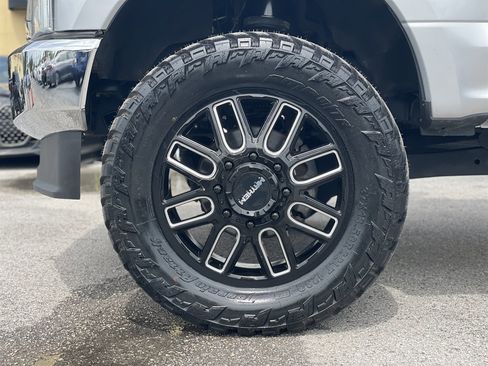 Used 2020 Ford F350 XLT AWD/4WD image 19